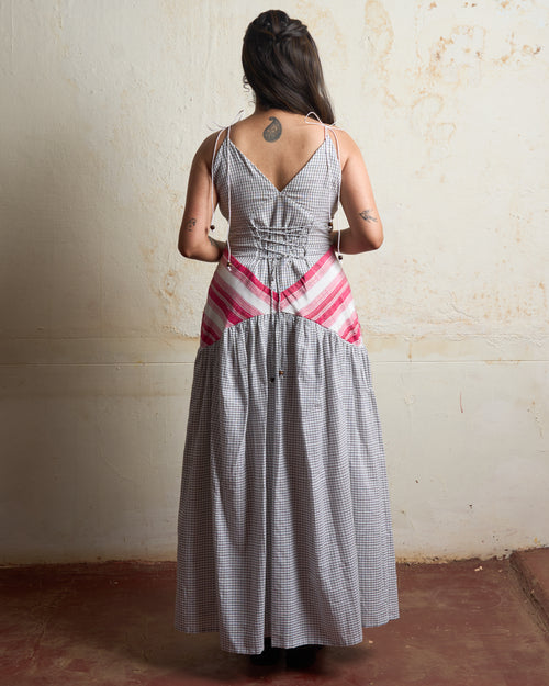 Akki Dress